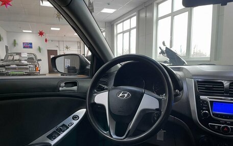Hyundai Solaris II рестайлинг, 2012 год, 770 000 рублей, 19 фотография