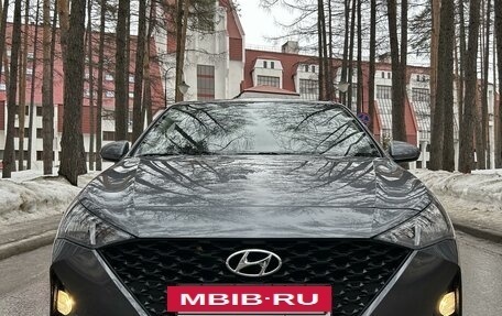 Hyundai Solaris II рестайлинг, 2021 год, 1 760 000 рублей, 8 фотография