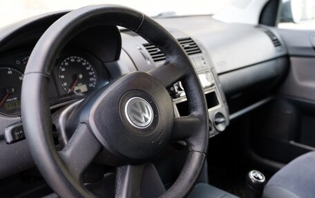 Volkswagen Polo IV рестайлинг, 2006 год, 700 000 рублей, 10 фотография