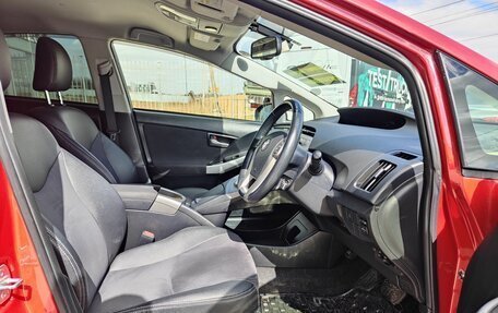 Toyota Prius, 2014 год, 1 699 990 рублей, 6 фотография