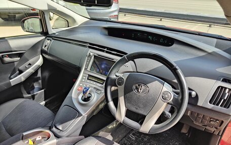 Toyota Prius, 2014 год, 1 699 990 рублей, 7 фотография