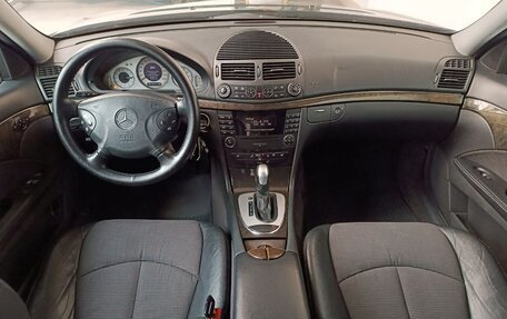 Mercedes-Benz E-Класс, 2003 год, 670 000 рублей, 13 фотография