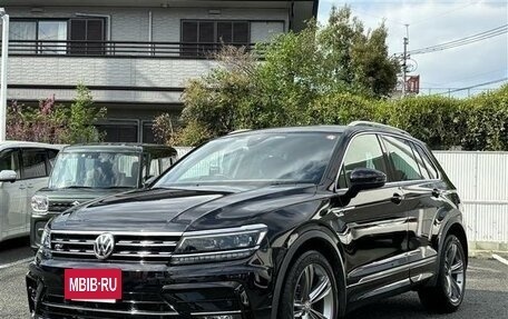 Volkswagen Tiguan II, 2020 год, 1 790 000 рублей, 3 фотография