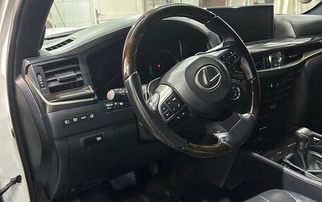Lexus LX III, 2017 год, 6 700 000 рублей, 4 фотография