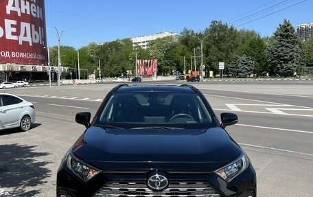 Toyota RAV4, 2019 год, 3 680 000 рублей, 11 фотография