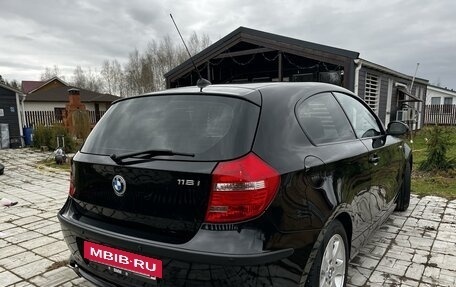 BMW 1 серия, 2009 год, 960 000 рублей, 5 фотография