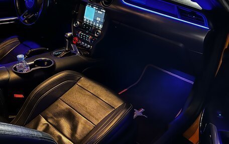 Ford Mustang VI рестайлинг, 2017 год, 3 490 000 рублей, 13 фотография