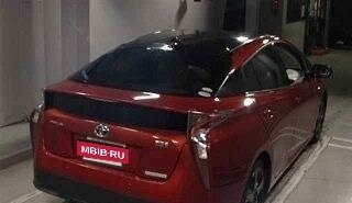 Toyota Prius IV XW50, 2018 год, 2 250 000 рублей, 13 фотография