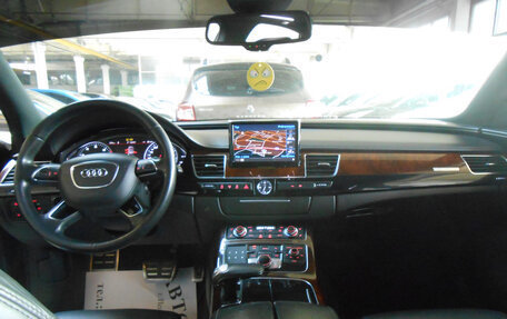 Audi A8, 2013 год, 1 950 000 рублей, 10 фотография
