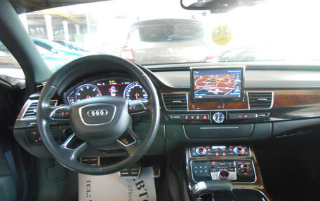 Audi A8, 2013 год, 1 950 000 рублей, 11 фотография