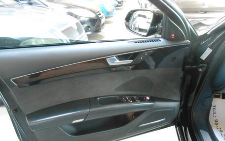 Audi A8, 2013 год, 1 950 000 рублей, 15 фотография