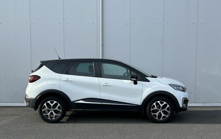 Renault Kaptur I рестайлинг, 2017 год, 1 695 000 рублей, 4 фотография