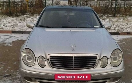 Mercedes-Benz E-Класс, 2002 год, 715 000 рублей, 1 фотография