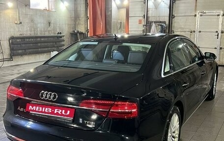 Audi A8, 2015 год, 3 850 000 рублей, 6 фотография