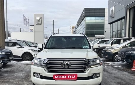 Toyota Land Cruiser 200, 2016 год, 5 399 000 рублей, 2 фотография