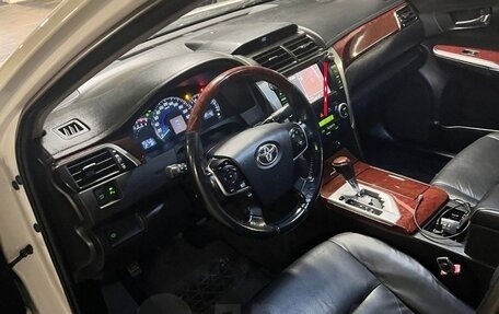 Toyota Camry, 2012 год, 2 100 000 рублей, 5 фотография