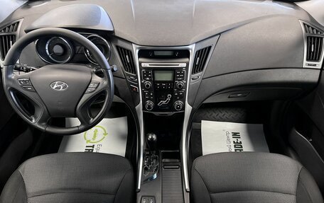 Hyundai Sonata VI, 2011 год, 1 295 000 рублей, 10 фотография