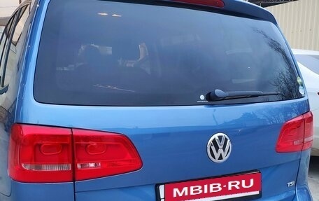 Volkswagen Touran III, 2013 год, 1 529 000 рублей, 3 фотография