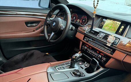 BMW 5 серия, 2015 год, 3 490 000 рублей, 14 фотография