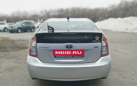 Toyota Prius, 2014 год, 1 598 000 рублей, 6 фотография