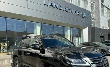 Lexus LX III, 2017 год, 8 850 000 рублей, 2 фотография