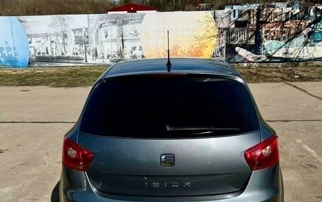 SEAT Ibiza IV рестайлинг 2, 2012 год, 895 000 рублей, 2 фотография