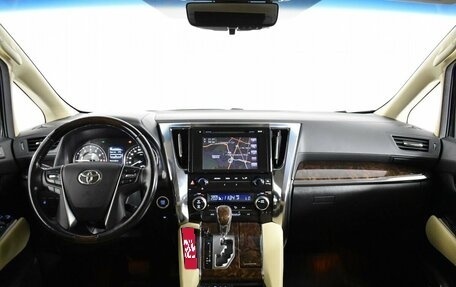 Toyota Alphard III, 2019 год, 6 690 000 рублей, 18 фотография