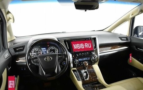 Toyota Alphard III, 2019 год, 6 690 000 рублей, 17 фотография