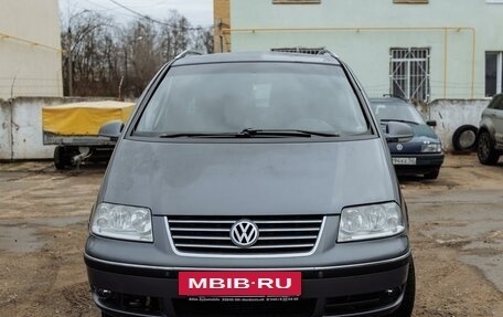 Volkswagen Sharan I рестайлинг, 2009 год, 930 000 рублей, 3 фотография