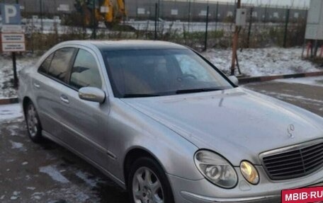 Mercedes-Benz E-Класс, 2002 год, 715 000 рублей, 2 фотография