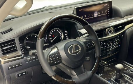 Lexus LX III, 2016 год, 6 590 000 рублей, 9 фотография