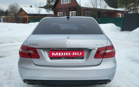 Mercedes-Benz E-Класс, 2011 год, 2 100 000 рублей, 6 фотография