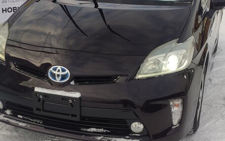 Toyota Prius, 2013 год, 1 660 000 рублей, 2 фотография