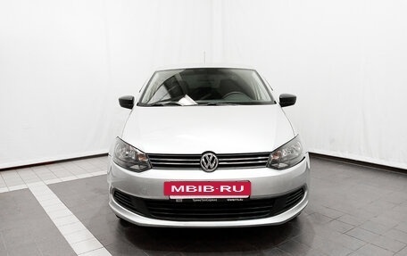 Volkswagen Polo VI (EU Market), 2011 год, 726 000 рублей, 2 фотография
