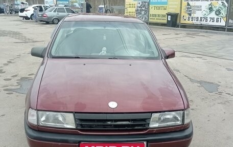 Opel Vectra A, 1990 год, 220 000 рублей, 2 фотография
