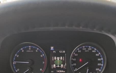 Toyota RAV4, 2018 год, 3 350 000 рублей, 6 фотография