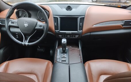 Maserati Levante I, 2019 год, 4 200 000 рублей, 3 фотография