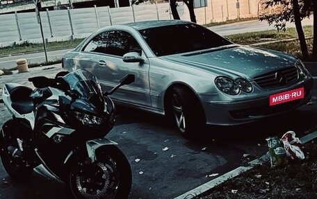 Mercedes-Benz CLK-Класс, 2002 год, 999 999 рублей, 9 фотография