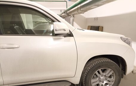 Toyota Land Cruiser Prado 150 рестайлинг 2, 2012 год, 3 500 000 рублей, 2 фотография