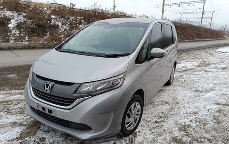 Honda Freed II, 2018 год, 1 873 000 рублей, 2 фотография