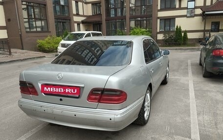 Mercedes-Benz E-Класс, 2000 год, 550 000 рублей, 3 фотография