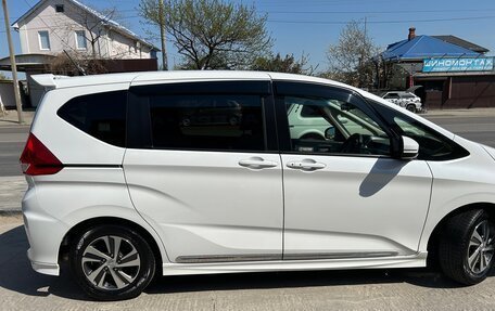 Honda Freed II, 2019 год, 2 100 000 рублей, 5 фотография