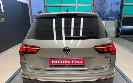 Volkswagen Tiguan II, 2021 год, 3 490 000 рублей, 6 фотография