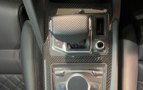 Audi R8, 2023 год, 20 000 000 рублей, 4 фотография