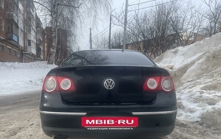 Volkswagen Passat B6, 2008 год, 650 000 рублей, 2 фотография