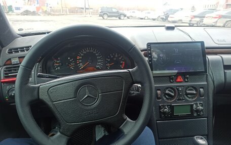 Mercedes-Benz E-Класс, 1996 год, 390 000 рублей, 2 фотография