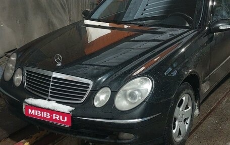 Mercedes-Benz E-Класс, 2005 год, 1 050 000 рублей, 4 фотография