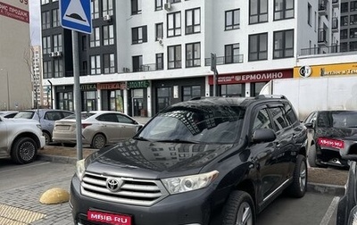 Toyota Highlander III, 2012 год, 1 900 000 рублей, 1 фотография