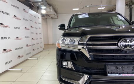 Toyota Land Cruiser 200, 2019 год, 8 800 000 рублей, 3 фотография