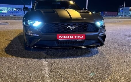 Ford Mustang VI рестайлинг, 2020 год, 3 100 000 рублей, 2 фотография